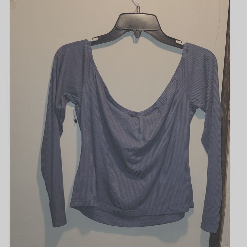 NWOT Mossimo long sleeve top size xl (T59)